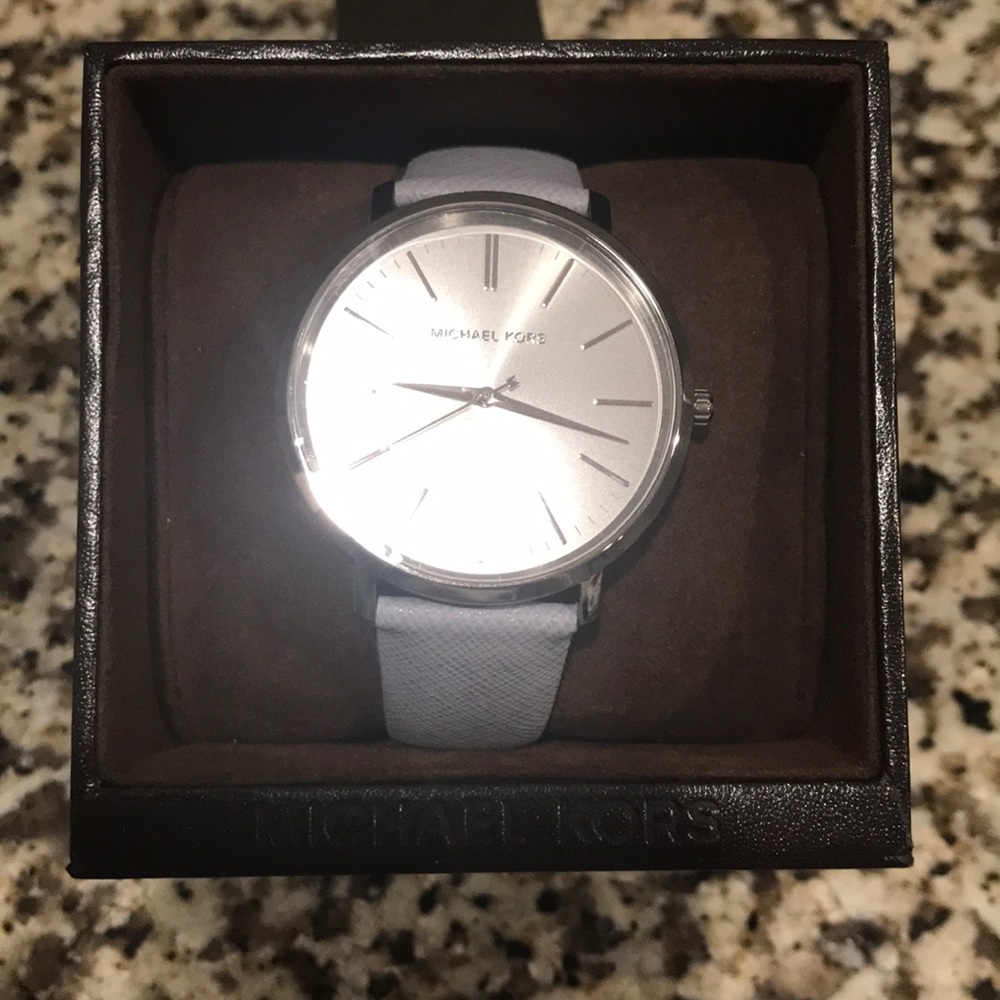 NWT MICHAEL KORS WATCH
